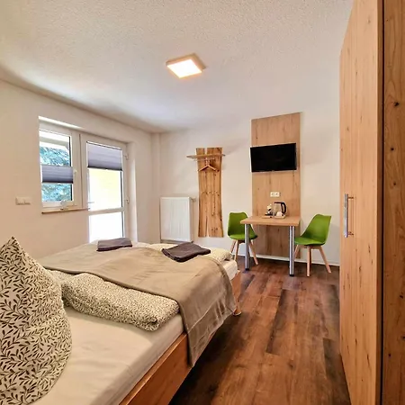 Bett Und Bike Bergen 招待所 4*